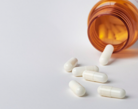 лекарство таблетки freepik