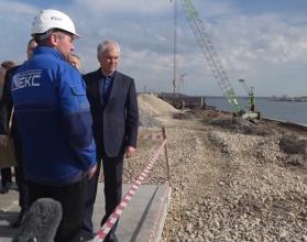 Во время рабочей поездки Вячеслав Володин ознакомился с ходом реализации заключительного этапа строительства саратовской набережной