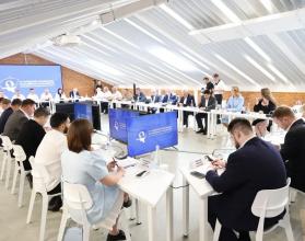 В мероприятии принял участие заместитель полпреда Президента РФ в ПФО Олег Машковцев