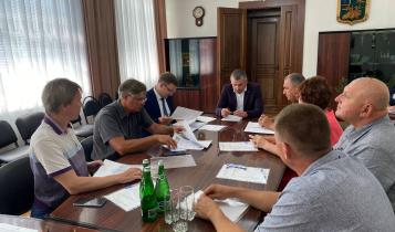 На рассмотрение Собрания муниципального района вынесены кандидатуры Артема Курочкина и Алексея Ганина