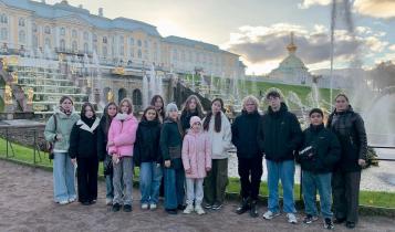Осенний Санкт-Петербург посетили обучающиеся Центральной детской музыкальной школы Саратова и Детской школы искусств села Александров Гай