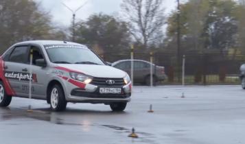 Первое место первенства России по автомногоборью среди юниоров 12-17 лет, которое завершилось в северной столице