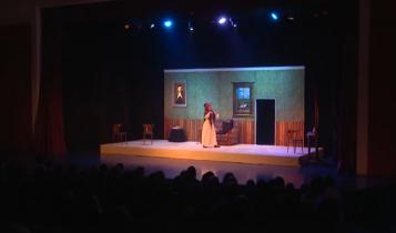 Оно объединило два спектакля – «Медведь» и «Предложение»