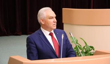 Он работает в Саратовской областной Думе, награжден высокими государственными наградами — тремя Орденами Мужества