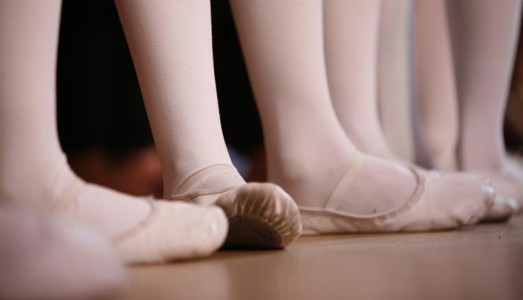 ballet-4941738_1920