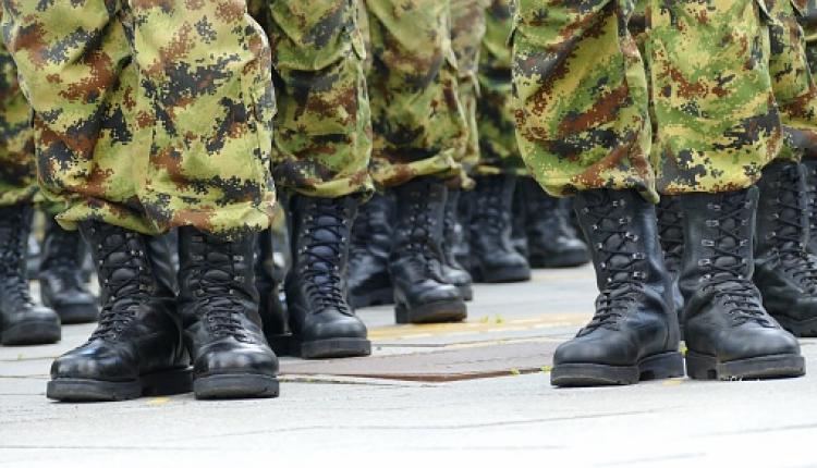 ноги военный солдат