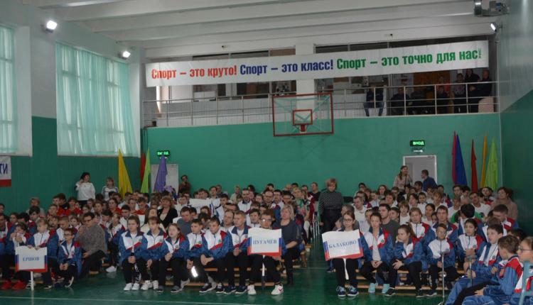 327 медалей в 59 соревнованиях завоевано спортсменами школы «Реабилитация и Физкультура» в 2023 году