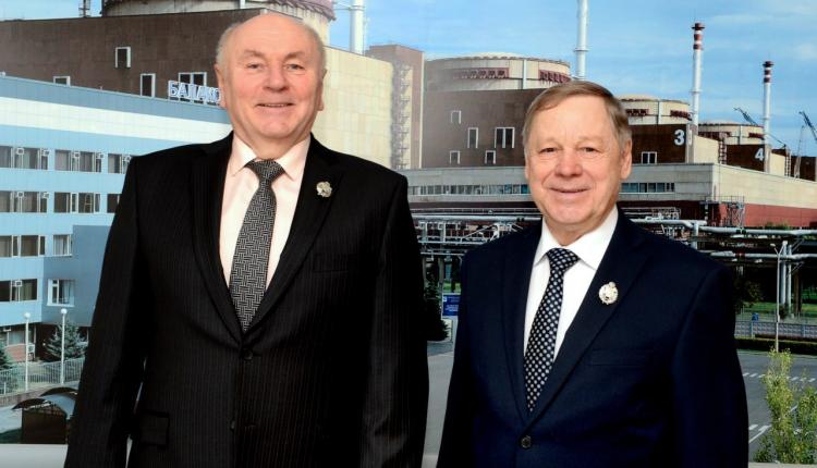 Двух сотрудников Балаковской АЭС наградили в Кремле