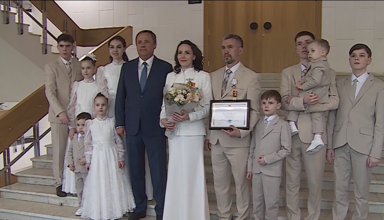 Ольга и Сергей Шишовы воспитывают девятерых детей в любви к музыке, спорту, друг к другу и Богу
