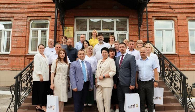 Делегация Сватовского района Луганской Народной Республики посетила Центр «Мой бизнес» Саратовской области