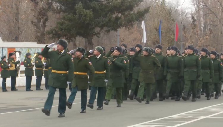 Торжественное мероприятие прошло впервые после открытия в Саратовского высшего артиллерийского командного училища