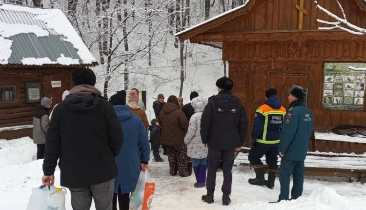 За сутки оборудованные места для проведения Крещенских купаний посетили свыше 9000 жителей Саратовской области