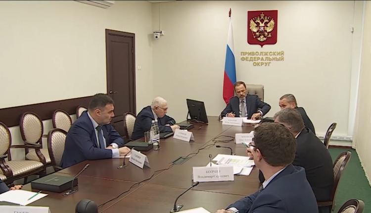 Его провел полномочный представитель Президента России в ПФО Игорь Комаров