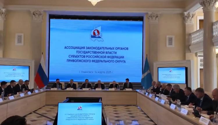 На заседании обсудили развитие беспилотной авиации и сохранение традиционных духовно-нравственных ценностей
