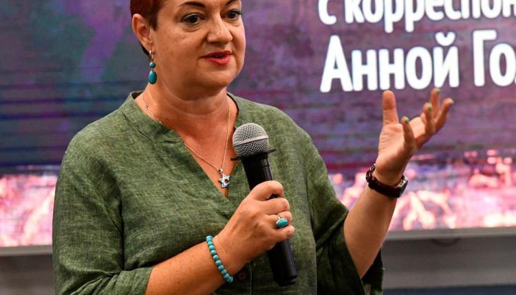 В журналистской отрасли Анна Головчинская работает с 1998 года