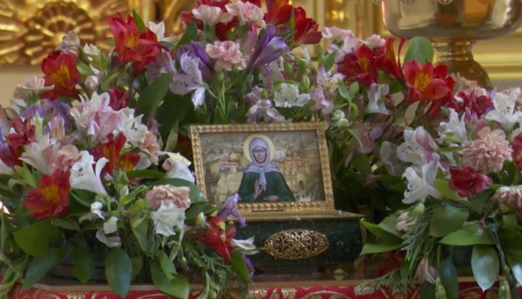 Ежедневно в 16 часов в храме будет совершаться молебен с акафистом святой