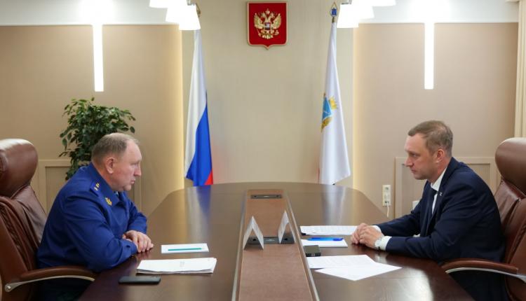 Губернатор Роман Бусаргин провел рабочую встречу с Волжским межрегиональным природоохранным прокурором Александром Илюшиным