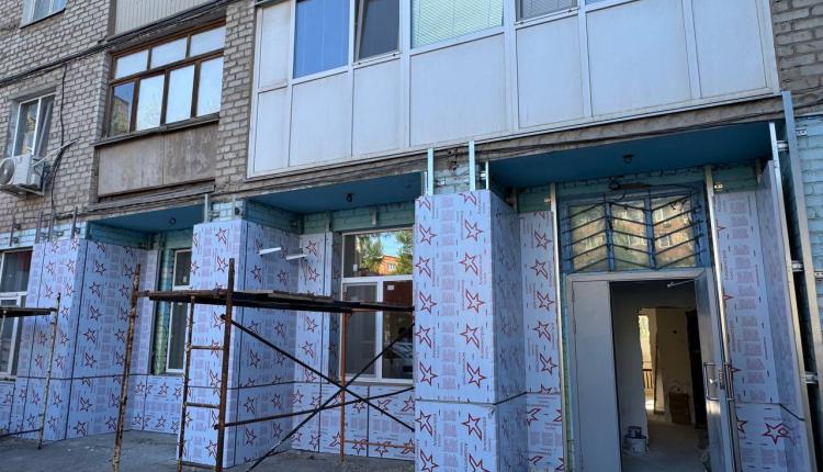 Продолжается капитальный ремонт подростково-молодежного клуба «Орленок» в Энгельсе
