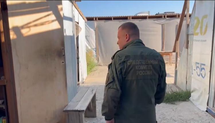 В производстве находится уголовное дело, возбужденное по факту организации незаконной миграции, совершенной группой лиц по предварительному сговору с использованием служебного положения
