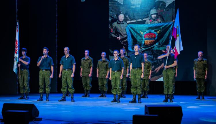 В рамках сборов прошел музыкальный конкурс военно-патриотической песни «Мы славной Гвардии сыны!»