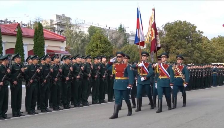 В этом году двери военного вуза распахнулись для более чем 160 молодых людей, которые успешно прошли вступительные экзамены