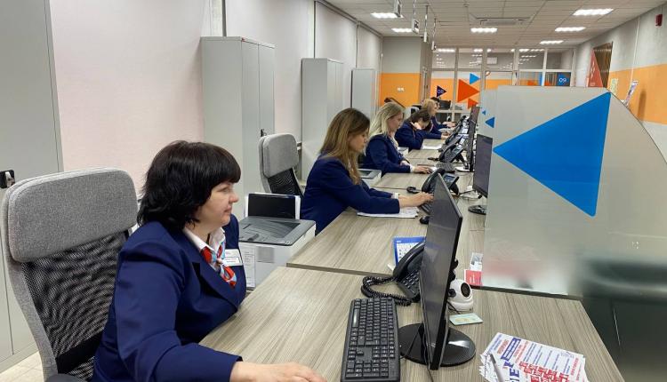 По данным Росстата, во втором квартале 2025 года Саратовская область улучшила показатели по ряду параметров, связанных с ситуацией на рынке труда
