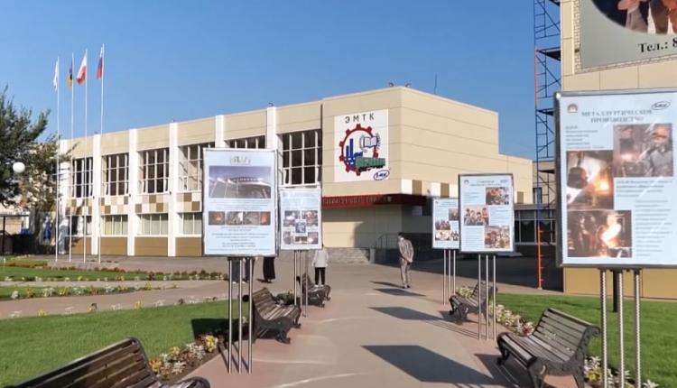 С 2023 года учебное заведение активно сотрудничает с местным заводом металлоконструкций, а в этом году было подписано трехстороннее соглашение