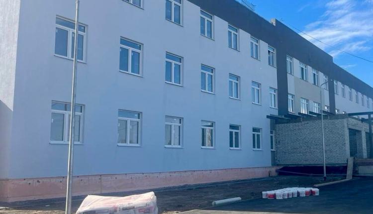 Строительство новой поликлиники ведется в рамках национального проекта «Здравоохранение», инициированного Президентом РФ Владимиром Путиным