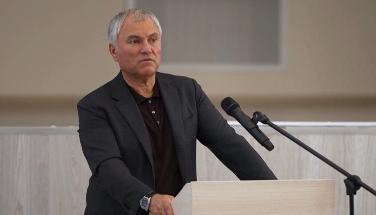 Вячеслав Володин во время недавнего визита в Саратов указал на проблемы финансирования образовательных учреждений