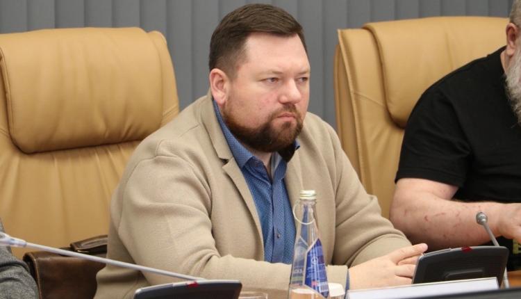 Заведующий кафедрой политических наук ПИУ имени Столыпина Иван Бирюлин прокомментировал присвоение экс-депутату Саратовской областной думы Дмитрию Чернышевскому статуса иностранного агента