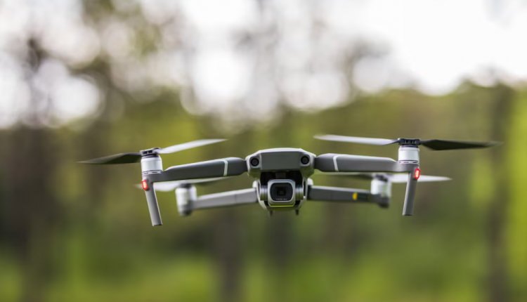 Обломки БПЛА повредили один многоэтажный дом в Саратове