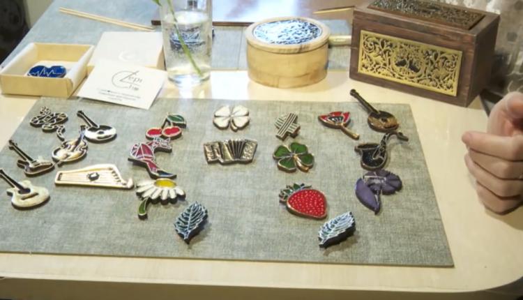 Это люди, которые предпочли традиционному найму на работу самостоятельное дело в одной из сфер производства, услуг или творчества