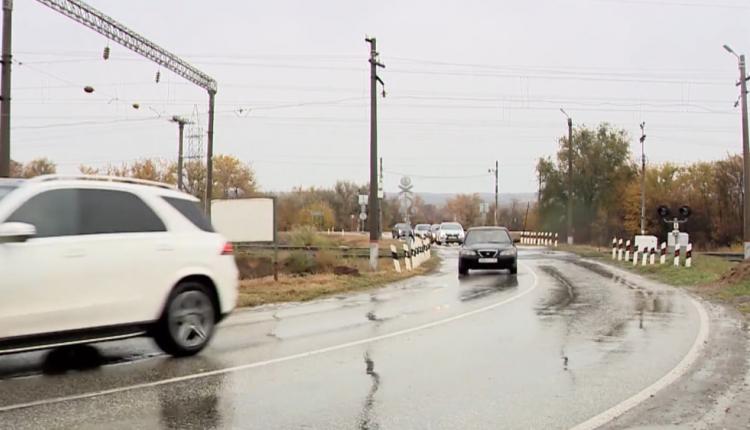 Во время рабочей поездки в Саратов председатель Госдумы обсудил новый вариант с исполняющим обязанности руководителя Нижне-Волжского управления федеральных автомобильных дорог