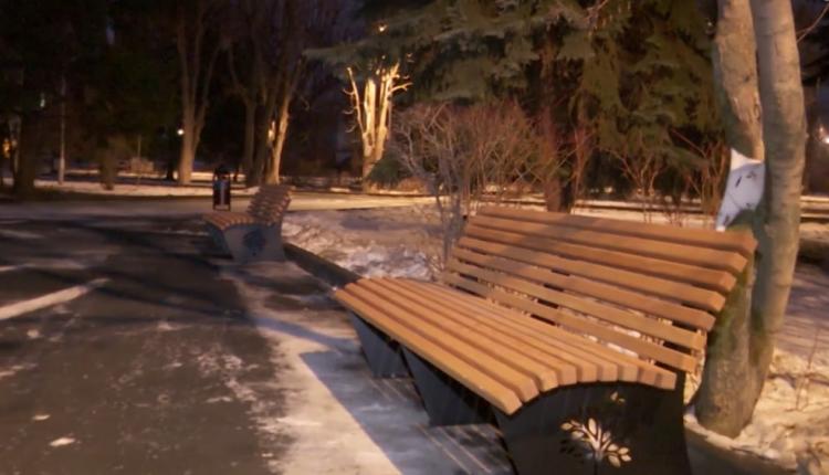 На территории любимого места отдыха горожан восстановлена и запущена в работу система освещения