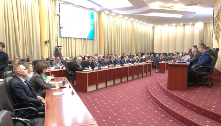 Итоги противопожарного сезона и достижения аграрного комплекса, программа модернизации первичного звена здравоохранения и перспективы развития малого и среднего бизнеса