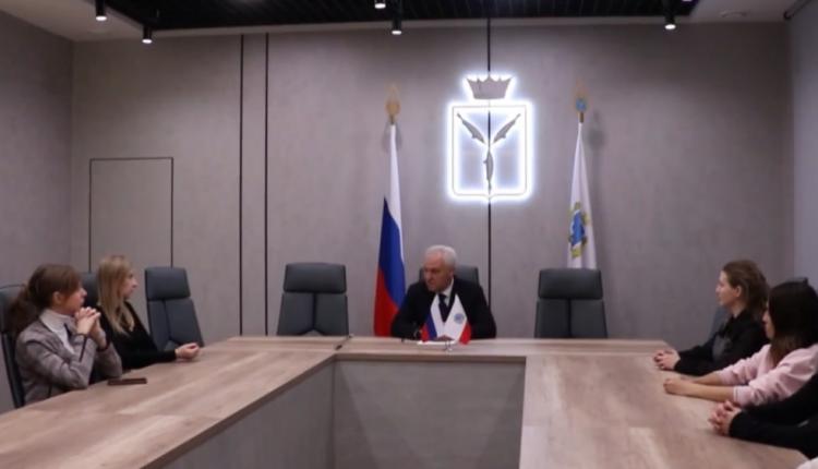 Инициативная группа жителей микрорайона Молодежный обратилась к председателю Саратовской областной Думы Алексею Антонову