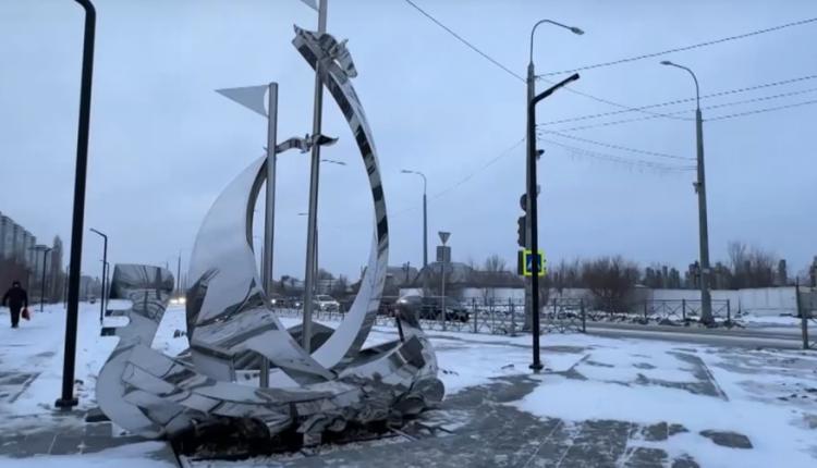 В прошлом году на участке от Гагарина до Урицкого построили пешеходные дорожки, сделали освещение, поставили скамейки и урны