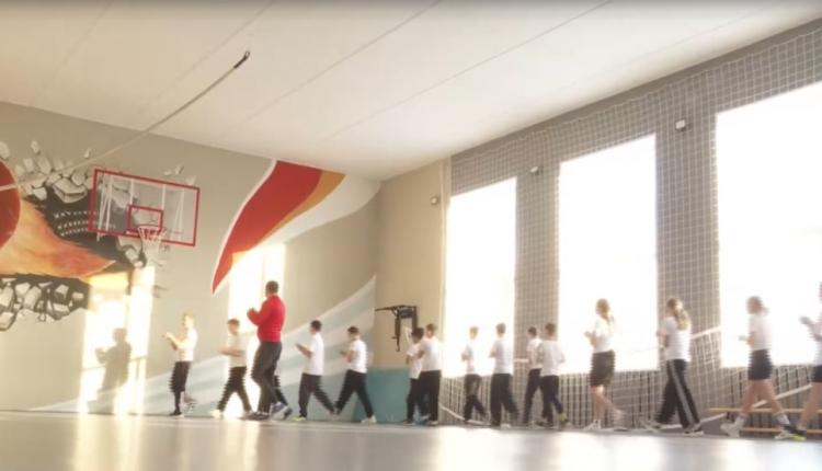 В этом году в рамках региональной программы, инициированной губернатором Романом Бусаргиным, обновят спортивные залы