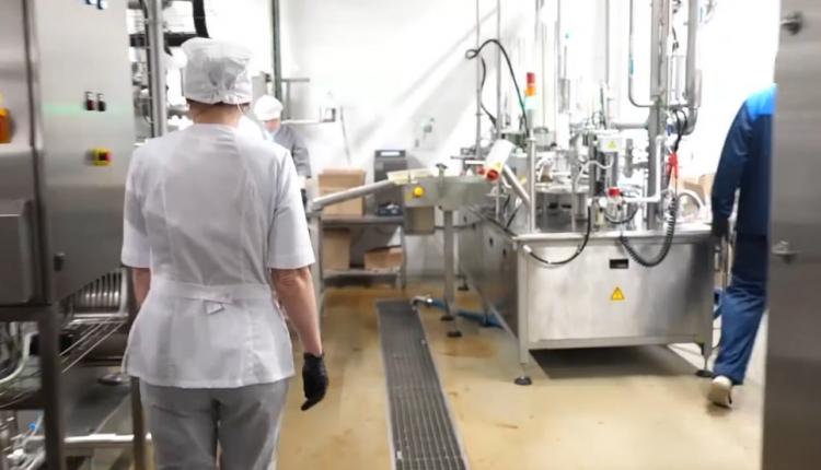 Оно работает с 2013 года