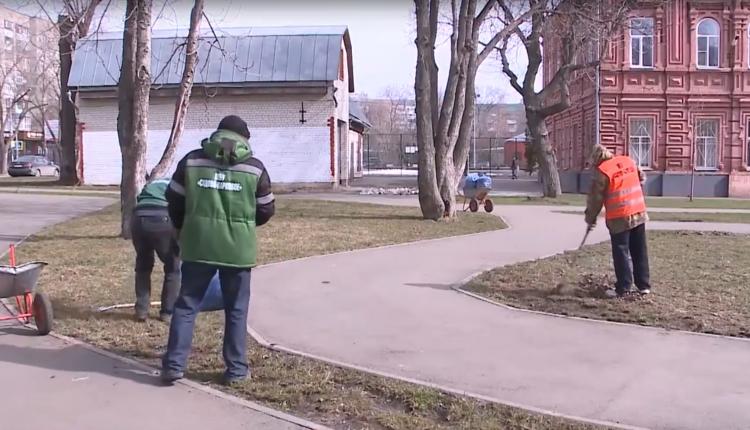 Погода уже позволяет приводить в порядок общественные территории после зимнего периода