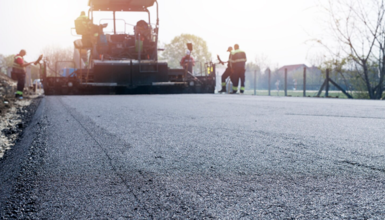 ремонт дорог freepik