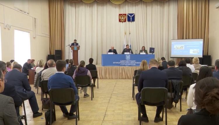 Такие мероприятия проводятся ежегодно и представители общественности принимают отчет профильных комитетов администрации муниципалитета