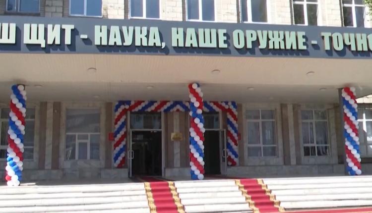 Председатель Государственной думы Вячеслав Володин поднял вопрос обустройства территории у высшего военного училища