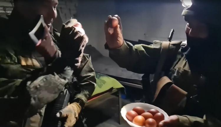 Отмечали праздник и на передовой