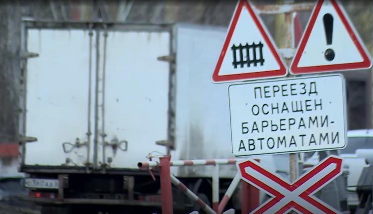 Жители устали от постоянных пробок на Ново-Астраханском шоссе – это микрорайон бывшего завода зуборезных станков