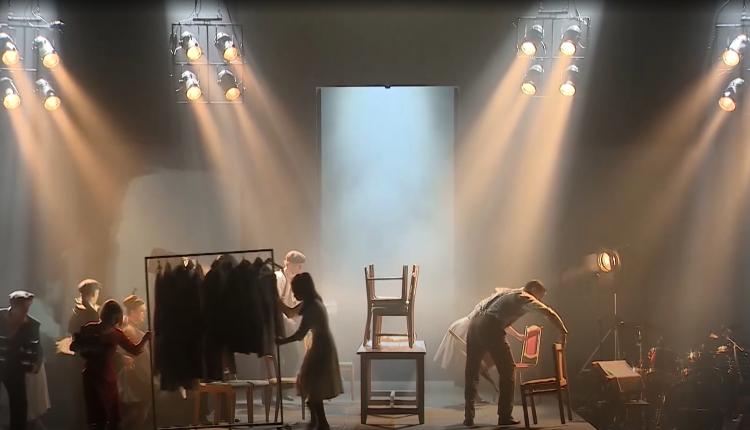 Там представили новый спектакль «Оттепель»