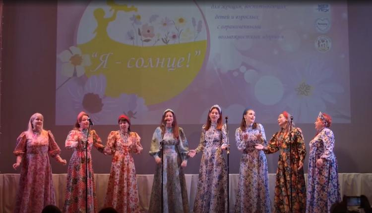 Для тех, кто ежедневно проявляет несгибаемую силу духа и безграничную любовь, организаторы провели конкурс