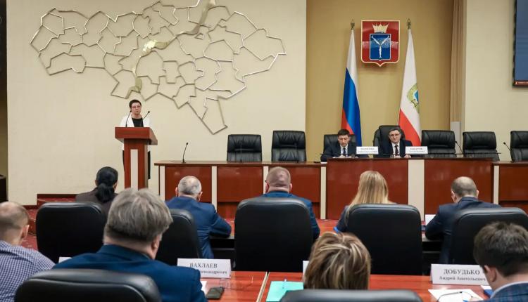 Форум «Сильные идеи для нового времени» — это площадка, где любой желающий может предложить свою идею по улучшению жизни в стране