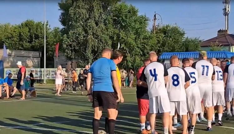 В Хвалынске прошел 29-й по счету открытый кубок Поволжья по мини-футболу