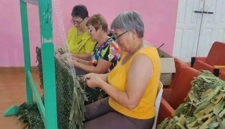 Активистки «Женского движения» не успев отдохнуть после отправки одной партии помощи, уже готовят новую